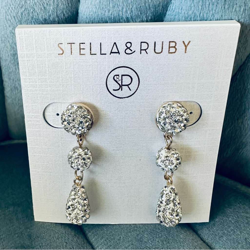 Stella Ruby Shiny Gold Dangle Earrings 18$